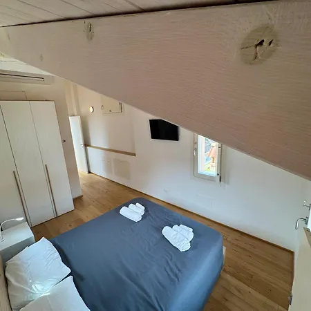 Loggia Tre Piazze Apartment