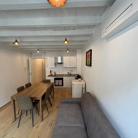 Loggia Tre Piazze Apartment Brescia
