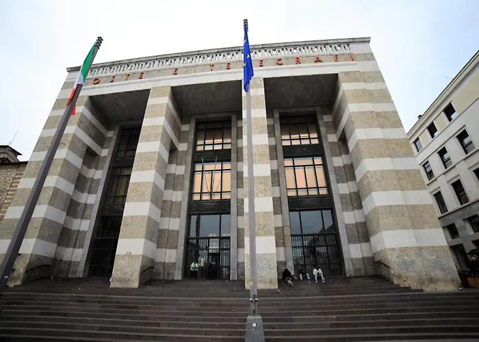 Loggia Tre Piazze Брешія