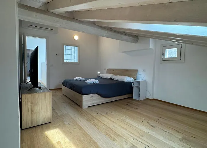 Loggia Tre Piazze Brescia