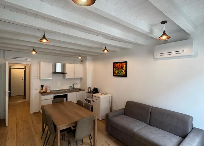 Loggia Tre Piazze Appartamento Brescia