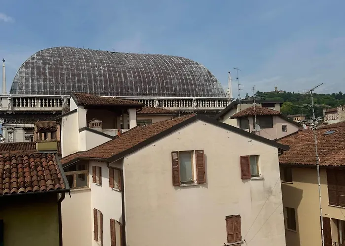 Loggia Tre Piazze * Brescia