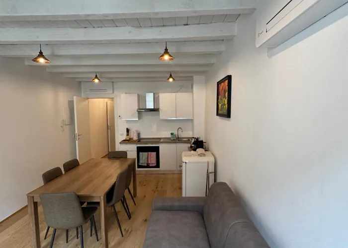 Loggia Tre Piazze Appartamento Brescia